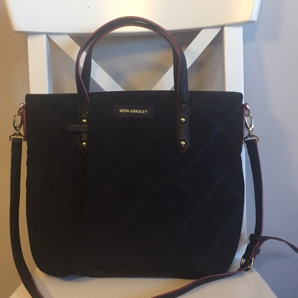 Vera Bradley Handbags - EUC Black Vera Bradley Handbag
